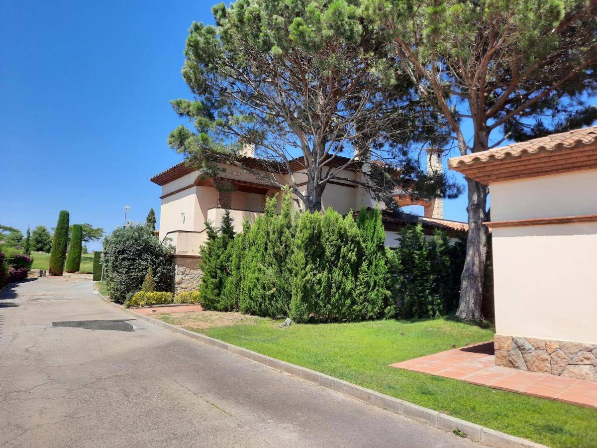 Apartamento Vistas Golf Bonmont Bonmont Terres Noves Экстерьер фото