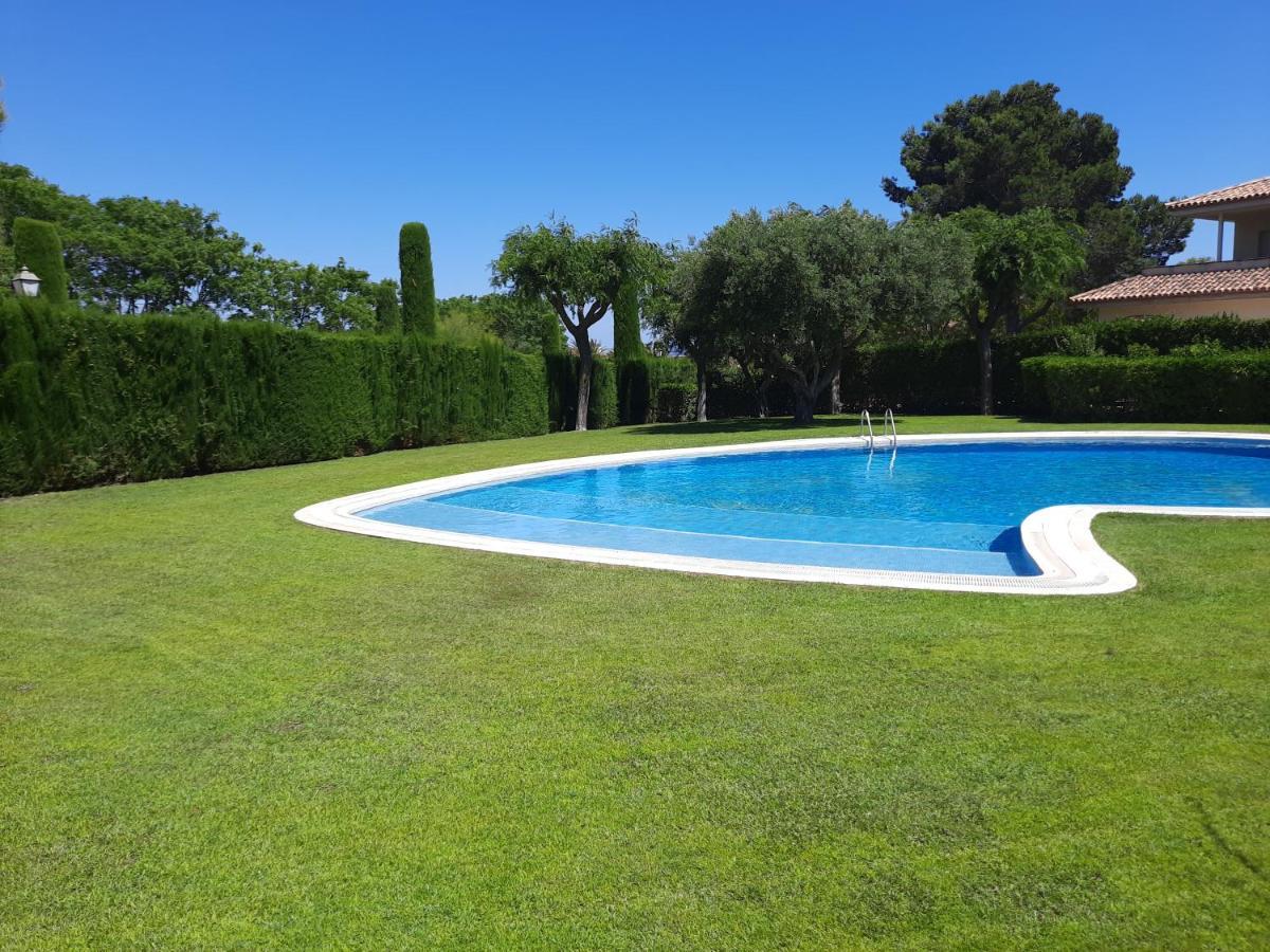 Apartamento Vistas Golf Bonmont Bonmont Terres Noves Экстерьер фото
